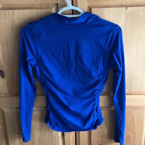 Blue Collared Long Sleeve Tee with Ruched Sides - Picture 2 of 5